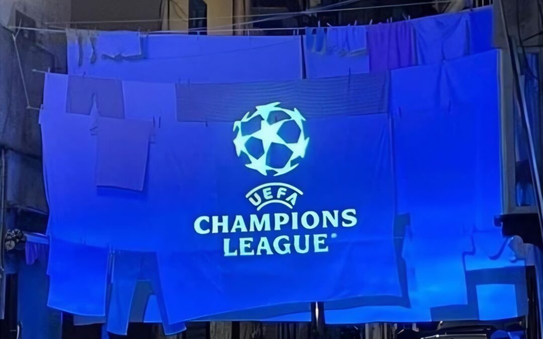 Amazon. Proiezione partita Napoli/Eintracht della Uefa Champions LeagueAmazon